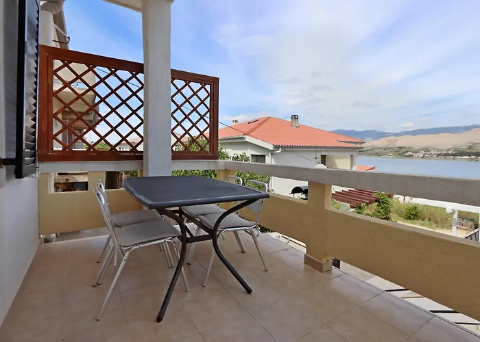 With Parking Space Pag - 18345 דירה