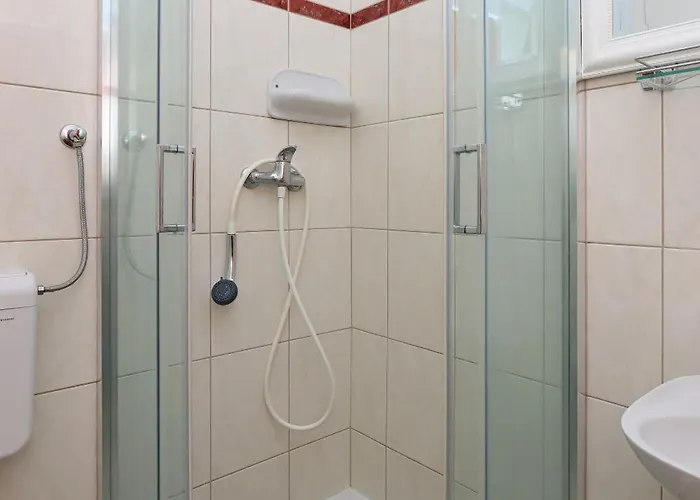 Apartman With Parking Space Pag - 18345