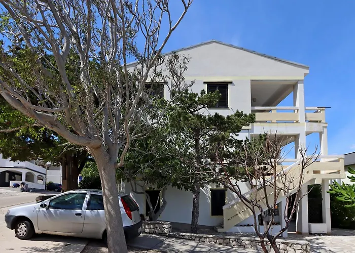 Apartman With Parking Space Pag - 18345 Pag Town