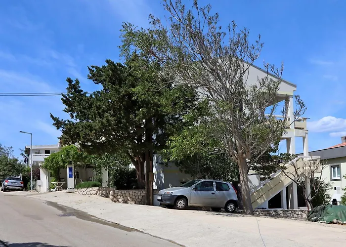 Apartman With Parking Space Pag - 18345